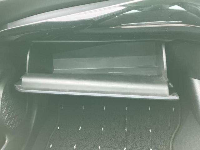 プリウス Ａ　新品タイヤ／純正エアロ／保証書／純正　９インチ　ＳＤナビ／衝突安全装置／車線逸脱防止支援システム／パーキングアシスト　自動操舵／ヘッドランプ　ＬＥＤ／ＵＳＢジャック／Ｂｌｕｅｔｏｏｔｈ接続　フルエアロ（32枚目）