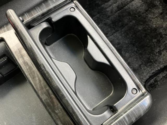 エルグランド ハイウェイスタープレミアム　保証書／純正　ＨＤＤナビ／フリップダウンモニター／両側電動スライドドア／シートヒーター／アラウンドビューモニター／シート　フルレザー／ヘッドランプ　ＨＩＤ／Ｂｌｕｅｔｏｏｔｈ接続／ＥＴＣ　革シート（37枚目）