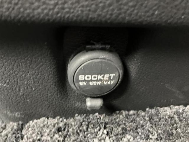 エルグランド ハイウェイスタープレミアム　保証書／純正　ＨＤＤナビ／フリップダウンモニター／両側電動スライドドア／シートヒーター／アラウンドビューモニター／シート　フルレザー／ヘッドランプ　ＨＩＤ／Ｂｌｕｅｔｏｏｔｈ接続／ＥＴＣ　革シート（39枚目）