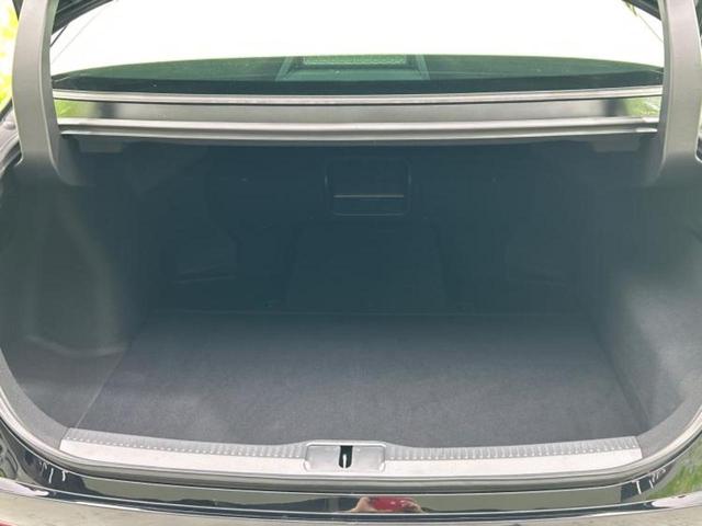 クラウンクロスオーバー ４ＷＤ　ＲＳアドバンスド　新品タイヤ／サンルーフ／純正エアロ／保証書／純正　ＨＤＤナビ／デジタルインナーミラー／衝突安全装置／シートヒーター／パノラミックビューモニター／車線逸脱防止支援システム／シート　フルレザー　革シート（8枚目）