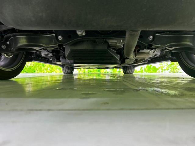 クラウンクロスオーバー ４ＷＤ　ＲＳアドバンスド　新品タイヤ／サンルーフ／純正エアロ／保証書／純正　ＨＤＤナビ／デジタルインナーミラー／衝突安全装置／シートヒーター／パノラミックビューモニター／車線逸脱防止支援システム／シート　フルレザー　革シート（41枚目）