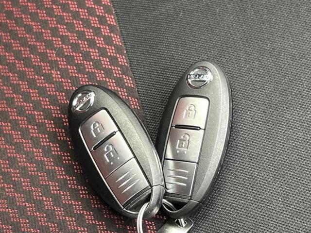 ノート ニスモ　保証書／社外　ＳＤナビ／エマージェンシーブレーキ／車線逸脱防止支援システム／Ｂｌｕｅｔｏｏｔｈ接続／ＥＴＣ／ＥＢＤ付ＡＢＳ／横滑り防止装置／アイドリングストップ／フルセグＴＶ／ＤＶＤ　ワンオーナー（32枚目）