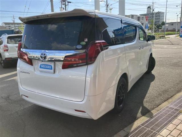 アルファード ４ＷＤ　Ｇ　新品タイヤ／保証書／社外　１１インチ　メモリーナビ／トヨタセーフティセンス／両側電動スライドドア／車線逸脱防止支援システム／シート　合皮／ヘッドランプ　ＬＥＤ／ＵＳＢジャック　衝突被害軽減システム（3枚目）