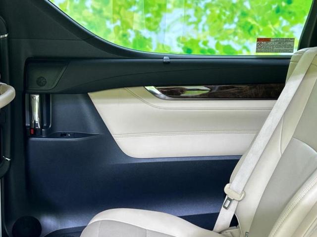 アルファード ４ＷＤ　Ｇ　新品タイヤ／保証書／社外　１１インチ　メモリーナビ／トヨタセーフティセンス／両側電動スライドドア／車線逸脱防止支援システム／シート　合皮／ヘッドランプ　ＬＥＤ／ＵＳＢジャック　衝突被害軽減システム（22枚目）