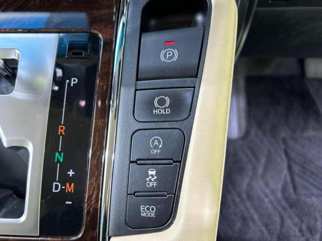 アルファード ４ＷＤ　Ｇ　新品タイヤ／保証書／社外　１１インチ　メモリーナビ／トヨタセーフティセンス／両側電動スライドドア／車線逸脱防止支援システム／シート　合皮／ヘッドランプ　ＬＥＤ／ＵＳＢジャック　衝突被害軽減システム（30枚目）