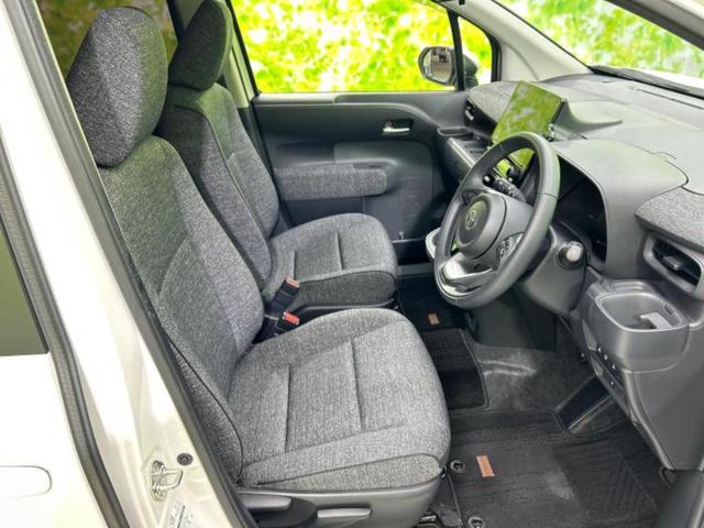 シエンタ ハイブリッドＺ　新品タイヤ／ディスプレイオーディオ＋ナビ／衝突安全装置／両側電動スライドドア／パノラミックビューモニター／車線逸脱防止支援システム／パーキングアシスト　バックガイド　衝突被害軽減システム　全周囲カメラ（4枚目）