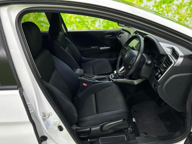 グレイス ハイブリッドLX 新品タイヤ/保証書/純正 SDナビ/パーキングアシスト バックガイド/ヘッドランプ LED/Bluetooth接続/ETC/EBD付ABS/横滑り防止装置/アイドリングストップ バックカメラ(4枚目)