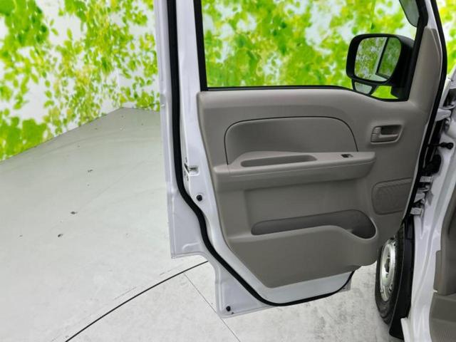 NV100クリッパーバン 4WD DX 保証書/ドライブレコーダー 社外/EBD付ABS/横滑り防止装置/禁煙車/エアバッグ 運転席/エアバッグ 助手席/パワーウインドウ/パワーステアリング/オートライト/マニュアルエアコン/定期点検記録簿(21枚目)