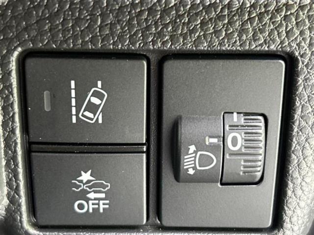 N-BOXカスタム L・ターボスタイルプラスブラック 保証書/純正 9インチ SDナビ/衝突安全装置/両側電動スライドドア/シートヒーター 前席/車線逸脱防止支援システム/シート ハーフレザー/パーキングアシスト バックガイド 衝突被害軽減システム(28枚目)