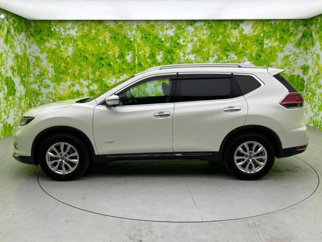 エクストレイル ４ＷＤ２０Ｘ　保証書／社外　１０インチ　ＳＤナビ／インテリジェントルームミラー／衝突安全装置／シートヒーター　前席／アラウンドビューモニター／車線逸脱防止支援システム／シート　ハーフレザー　衝突被害軽減システム（2枚目）