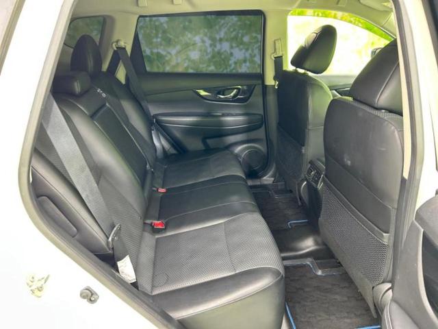 エクストレイル ４ＷＤ２０Ｘ　保証書／社外　１０インチ　ＳＤナビ／インテリジェントルームミラー／衝突安全装置／シートヒーター　前席／アラウンドビューモニター／車線逸脱防止支援システム／シート　ハーフレザー　衝突被害軽減システム（5枚目）