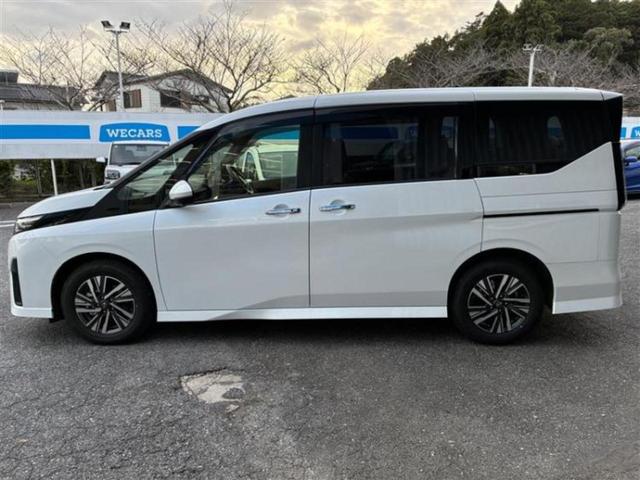 セレナ eパワーハイウェイスターV 保証書/純正 SDナビ/フリップダウンモニター/インテリジェントルームミラー/衝突安全装置/両側電動スライドドア/アラウンドビューモニター/車線逸脱防止支援システム 衝突被害軽減システム 全周囲カメラ(2枚目)