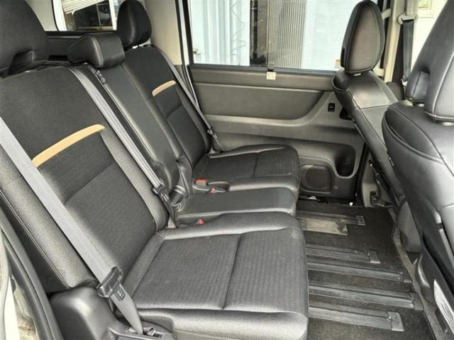 セレナ eパワーハイウェイスターV 保証書/純正 SDナビ/フリップダウンモニター/インテリジェントルームミラー/衝突安全装置/両側電動スライドドア/アラウンドビューモニター/車線逸脱防止支援システム 衝突被害軽減システム 全周囲カメラ(7枚目)