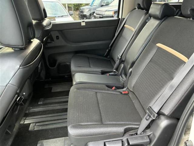 セレナ eパワーハイウェイスターV 保証書/純正 SDナビ/フリップダウンモニター/インテリジェントルームミラー/衝突安全装置/両側電動スライドドア/アラウンドビューモニター/車線逸脱防止支援システム 衝突被害軽減システム 全周囲カメラ(8枚目)