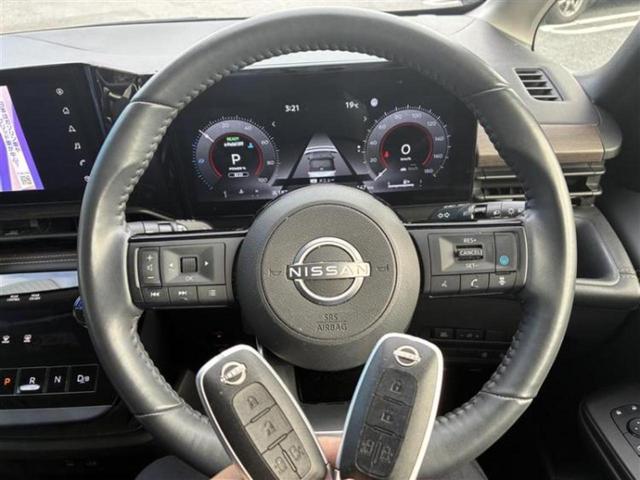 セレナ eパワーハイウェイスターV 保証書/純正 SDナビ/フリップダウンモニター/インテリジェントルームミラー/衝突安全装置/両側電動スライドドア/アラウンドビューモニター/車線逸脱防止支援システム 衝突被害軽減システム 全周囲カメラ(10枚目)