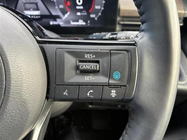 セレナ eパワーハイウェイスターV 保証書/純正 SDナビ/フリップダウンモニター/インテリジェントルームミラー/衝突安全装置/両側電動スライドドア/アラウンドビューモニター/車線逸脱防止支援システム 衝突被害軽減システム 全周囲カメラ(12枚目)