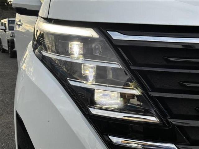 セレナ eパワーハイウェイスターV 保証書/純正 SDナビ/フリップダウンモニター/インテリジェントルームミラー/衝突安全装置/両側電動スライドドア/アラウンドビューモニター/車線逸脱防止支援システム 衝突被害軽減システム 全周囲カメラ(17枚目)