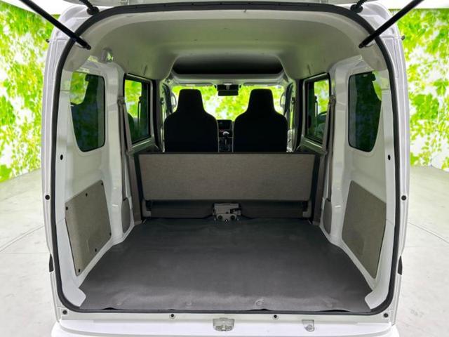 エブリイ 4WD PAリミテッド 保証書/ヘッドランプ LED/アイドリングストップ/禁煙車/エアバッグ 運転席/エアバッグ 助手席/パワーウインドウ/キーレスエントリー/パワーステアリング/オートライト/ワンオーナー 4WD(8枚目)