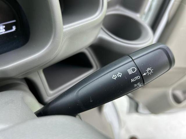 エブリイ 4WD PAリミテッド 保証書/ヘッドランプ LED/アイドリングストップ/禁煙車/エアバッグ 運転席/エアバッグ 助手席/パワーウインドウ/キーレスエントリー/パワーステアリング/オートライト/ワンオーナー 4WD(13枚目)