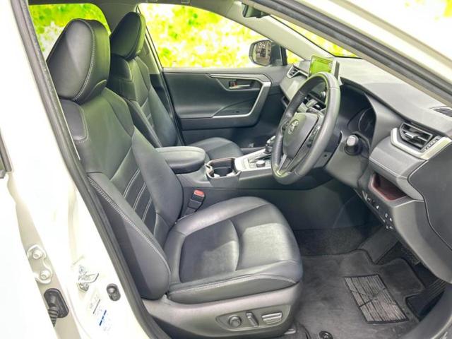 RAV4 4WD G Zパッケージ TRDエアロ/保証書/ディスプレイオーディオ+ナビ9インチ/デジタルインナーミラー/衝突安全装置/シートヒーター 前席/パノラミックビューモニター/車線逸脱防止支援システム/シート 合皮 全周囲カメラ(4枚目)