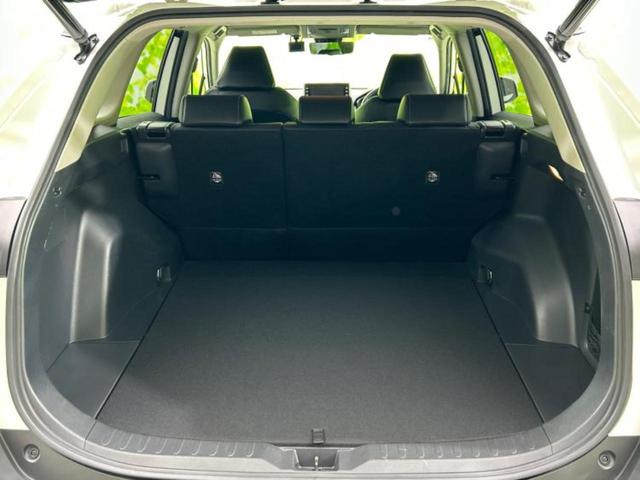 RAV4 4WD G Zパッケージ TRDエアロ/保証書/ディスプレイオーディオ+ナビ9インチ/デジタルインナーミラー/衝突安全装置/シートヒーター 前席/パノラミックビューモニター/車線逸脱防止支援システム/シート 合皮 全周囲カメラ(8枚目)