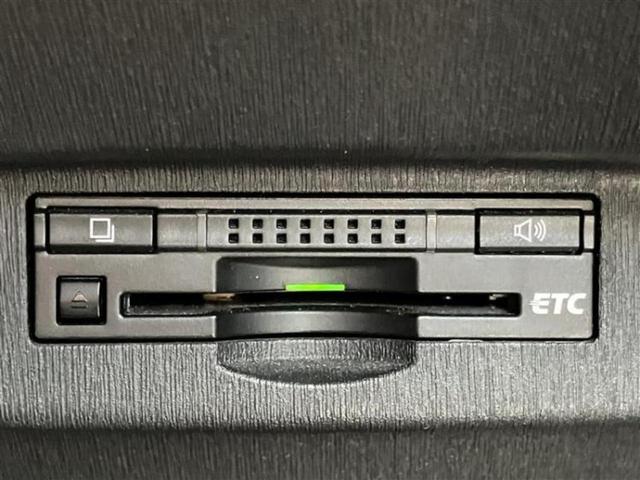 プリウス SツーリングセレクションGs 純正 8インチ SDナビ/パーキングアシスト バックガイド/ドライブレコーダー 360°/ヘッドランプ LED/Bluetooth接続/ETC/EBD付ABS/横滑り防止装置 バックカメラ 禁煙車(12枚目)