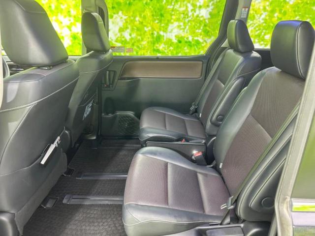 エスクァイア ハイブリッドGi 純正エアロ/純正 9インチ SDナビ/フリップダウンモニター 純正 12.8インチ/両側電動スライドドア/シートヒーター/シート 合皮/パーキングアシスト バックガイド フルエアロ 後席モニター(8枚目)