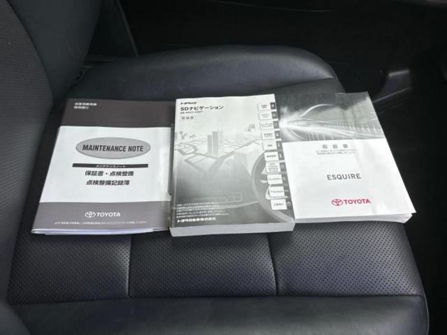 エスクァイア ハイブリッドGi 純正エアロ/純正 9インチ SDナビ/フリップダウンモニター 純正 12.8インチ/両側電動スライドドア/シートヒーター/シート 合皮/パーキングアシスト バックガイド フルエアロ 後席モニター(34枚目)