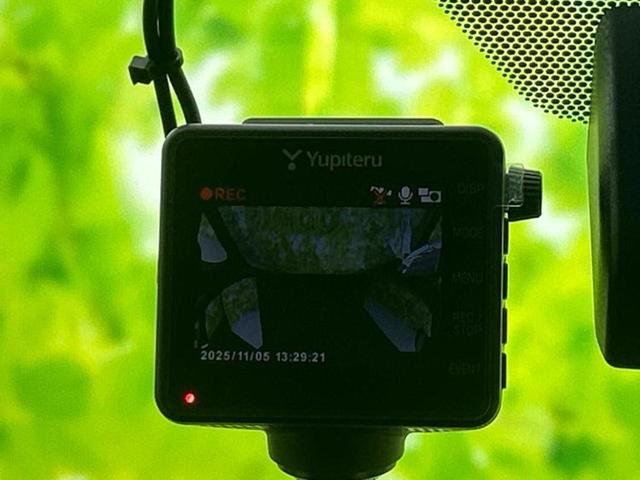 エスクァイア ハイブリッドGi 純正エアロ/純正 9インチ SDナビ/フリップダウンモニター 純正 12.8インチ/両側電動スライドドア/シートヒーター/シート 合皮/パーキングアシスト バックガイド フルエアロ 後席モニター(36枚目)