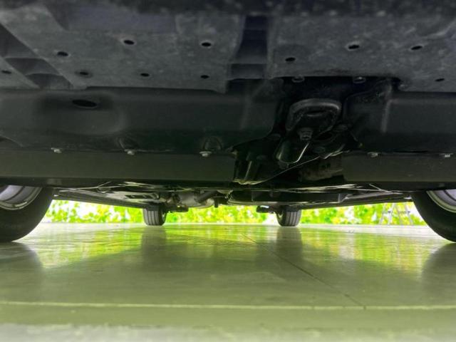 エスクァイア ハイブリッドGi 純正エアロ/純正 9インチ SDナビ/フリップダウンモニター 純正 12.8インチ/両側電動スライドドア/シートヒーター/シート 合皮/パーキングアシスト バックガイド フルエアロ 後席モニター(47枚目)