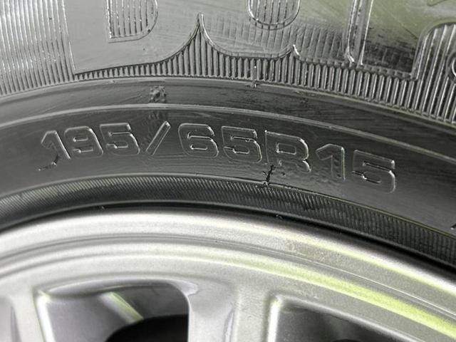 エスクァイア ハイブリッドGi 純正エアロ/純正 9インチ SDナビ/フリップダウンモニター 純正 12.8インチ/両側電動スライドドア/シートヒーター/シート 合皮/パーキングアシスト バックガイド フルエアロ 後席モニター(51枚目)