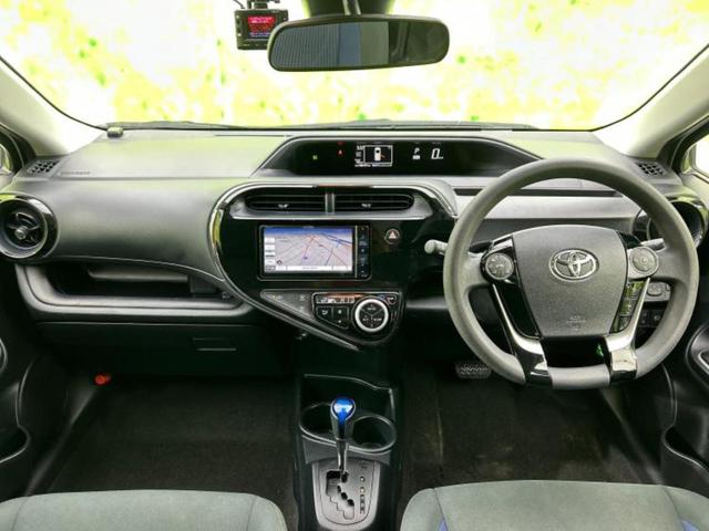 アクア S 新品タイヤ/保証書/社外 SDナビ/車線逸脱防止支援システム/パーキングアシスト バックガイド/Bluetooth接続/HDMI接続/ETC/EBD付ABS/横滑り防止装置 DVD再生 レーンアシスト(9枚目)