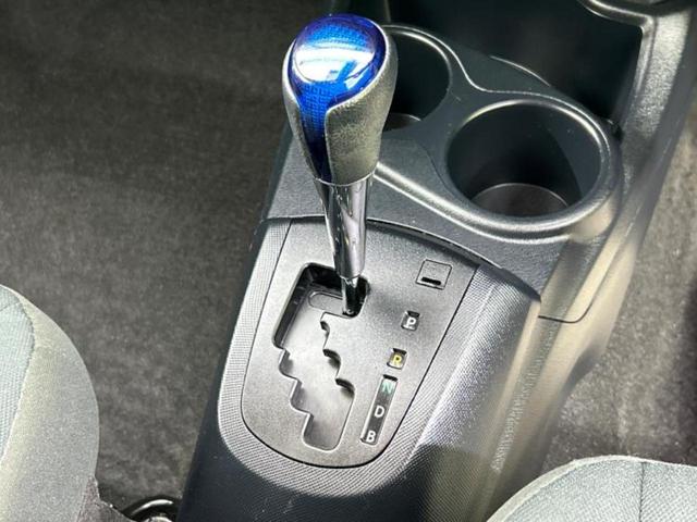 アクア S 新品タイヤ/保証書/社外 SDナビ/車線逸脱防止支援システム/パーキングアシスト バックガイド/Bluetooth接続/HDMI接続/ETC/EBD付ABS/横滑り防止装置 DVD再生 レーンアシスト(25枚目)