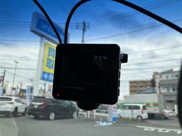 国産車から輸入車まで多様なお客様のニーズのお応えできるように、全国規模で豊富な在庫展開！車のことならＷＥＣＡＲＳへ！