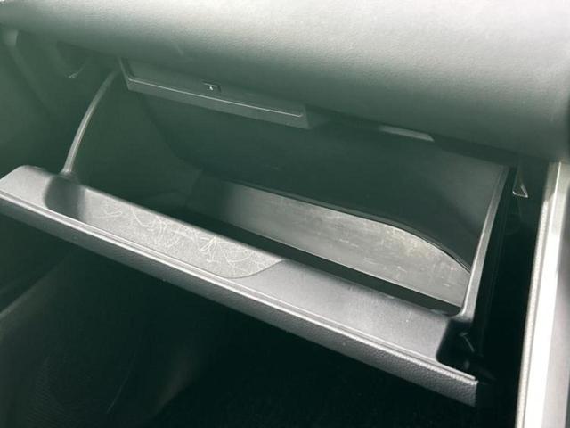 ノア ハイブリッドＺ　新品タイヤ／保証書／ディスプレイオーディオ＋ナビ１０インチ／衝突安全装置／両側電動スライドドア／シートヒーター／車線逸脱防止支援システム／シート　ハーフレザー　衝突被害軽減システム　バックカメラ（45枚目）