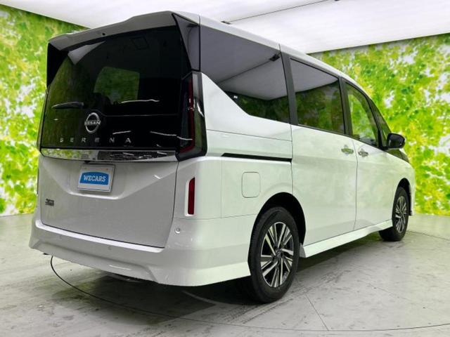 セレナ ４ＷＤハイウェイスターＶ　ディスプレイオーディオ＋ナビ１２．３インチ／インテリジェントルームミラー／衝突安全装置／両側電動スライドドア／シートヒーター　前席／アラウンドビューモニター／車線逸脱防止支援システム　全周囲カメラ（3枚目）