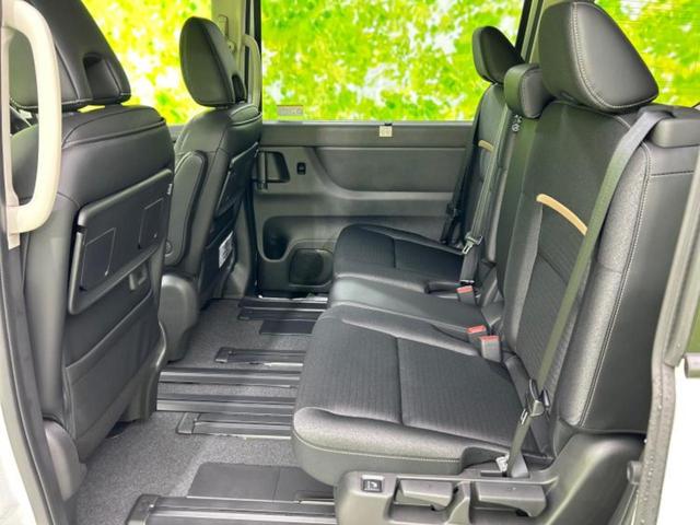 セレナ ４ＷＤハイウェイスターＶ　ディスプレイオーディオ＋ナビ１２．３インチ／インテリジェントルームミラー／衝突安全装置／両側電動スライドドア／シートヒーター　前席／アラウンドビューモニター／車線逸脱防止支援システム　全周囲カメラ（8枚目）