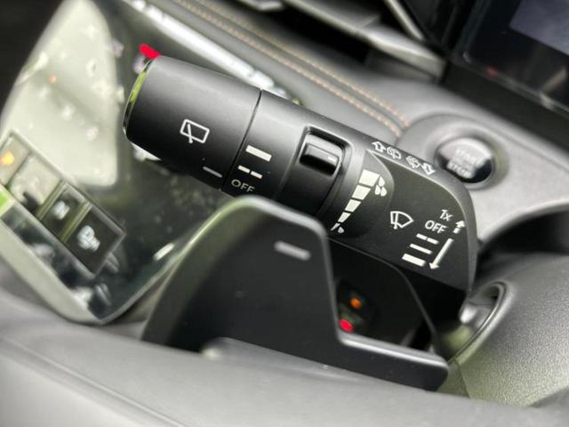 セレナ ４ＷＤハイウェイスターＶ　ディスプレイオーディオ＋ナビ１２．３インチ／インテリジェントルームミラー／衝突安全装置／両側電動スライドドア／シートヒーター　前席／アラウンドビューモニター／車線逸脱防止支援システム　全周囲カメラ（18枚目）