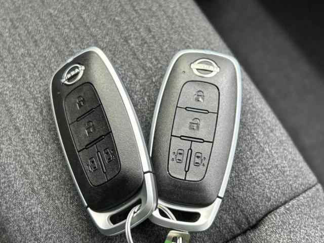 セレナ ４ＷＤハイウェイスターＶ　ディスプレイオーディオ＋ナビ１２．３インチ／インテリジェントルームミラー／衝突安全装置／両側電動スライドドア／シートヒーター　前席／アラウンドビューモニター／車線逸脱防止支援システム　全周囲カメラ（34枚目）