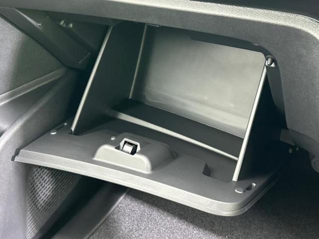 セレナ ４ＷＤハイウェイスターＶ　ディスプレイオーディオ＋ナビ１２．３インチ／インテリジェントルームミラー／衝突安全装置／両側電動スライドドア／シートヒーター　前席／アラウンドビューモニター／車線逸脱防止支援システム　全周囲カメラ（38枚目）