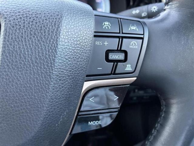 クラウンクロスオーバー 4WD Gアドバンスドレザーパッケージ 保証書/ディスプレイオーディオ+ナビ/デジタルインナーミラー/衝突安全装置/シートヒーター/全方位モニター/車線逸脱防止支援システム/シート 合皮/ヘッドランプ LED/ETC 衝突被害軽減システム(13枚目)