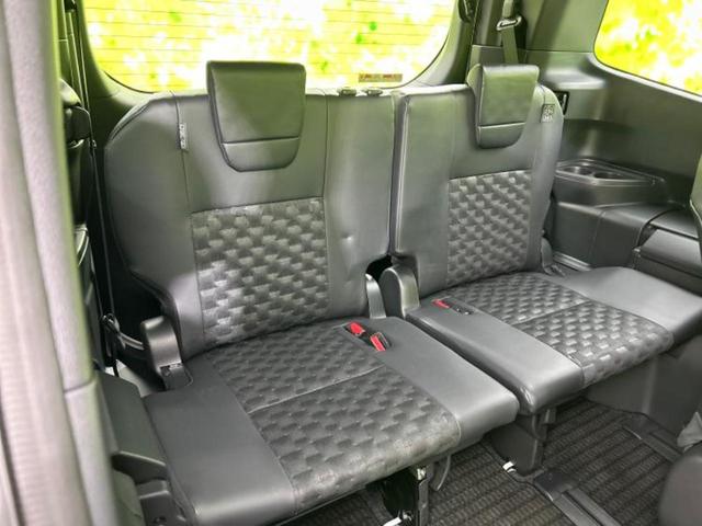 ヴォクシー ４ＷＤ　Ｓ－Ｚ　新品タイヤ／モデリスタエアロ／ディスプレイオーディオ＋ナビ８インチ／衝突安全装置／両側電動スライドドア／シートヒーター　前席／車線逸脱防止支援システム／シート　合皮／ヘッドランプ　ＬＥＤ　フルエアロ（6枚目）