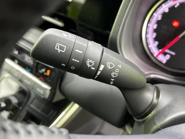 ヴォクシー ４ＷＤ　Ｓ－Ｚ　新品タイヤ／モデリスタエアロ／ディスプレイオーディオ＋ナビ８インチ／衝突安全装置／両側電動スライドドア／シートヒーター　前席／車線逸脱防止支援システム／シート　合皮／ヘッドランプ　ＬＥＤ　フルエアロ（17枚目）