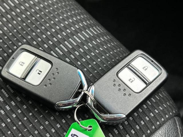 ヴェゼル ハイブリッドＺ・ホンダセンシング　新品タイヤ／保証書／純正　８インチ　ＳＤナビ／ホンダセンシング／シートヒーター／車線逸脱防止支援システム／シート　ハーフレザー／パーキングアシスト　バックガイド／ドライブレコーダー　前後　バックカメラ（35枚目）