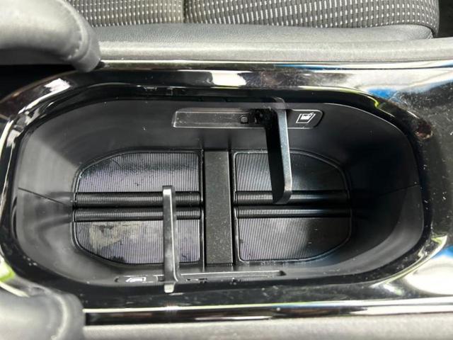 ヴェゼル ハイブリッドＺ・ホンダセンシング　新品タイヤ／保証書／純正　８インチ　ＳＤナビ／ホンダセンシング／シートヒーター／車線逸脱防止支援システム／シート　ハーフレザー／パーキングアシスト　バックガイド／ドライブレコーダー　前後　バックカメラ（37枚目）