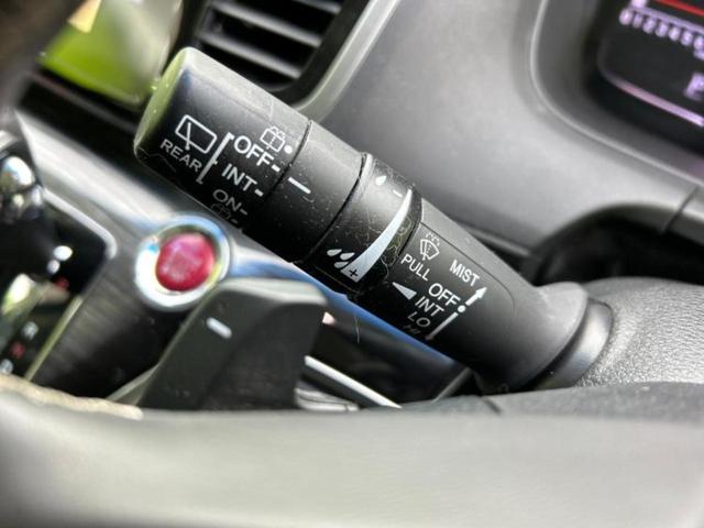 オデッセイ アブソルート　新品タイヤ／保証書／純正　ＳＤナビ／フリップダウンモニター　社外　１０．２インチ／両側電動スライドドア／シート　ハーフレザー／パーキングアシスト　バックガイド／ヘッドランプ　ＬＥＤ　後席モニター（18枚目）