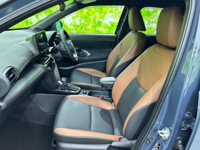 ヤリスクロス ４ＷＤハイブリッドＺアドベンチャー　保証書／ディスプレイオーディオ＋ナビ８インチ／衝突安全装置／シートヒーター／パノラミックビューモニター／車線逸脱防止支援システム／シート　合皮／電動バックドア／ドライブレコーダー　社外　全周囲カメラ（6枚目）