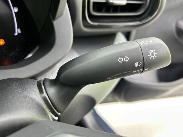 ヤリスクロス ４ＷＤハイブリッドＺアドベンチャー　保証書／ディスプレイオーディオ＋ナビ８インチ／衝突安全装置／シートヒーター／パノラミックビューモニター／車線逸脱防止支援システム／シート　合皮／電動バックドア／ドライブレコーダー　社外　全周囲カメラ（17枚目）