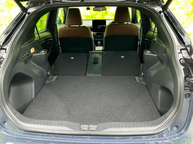 ヤリスクロス ４ＷＤハイブリッドＺアドベンチャー　保証書／ディスプレイオーディオ＋ナビ８インチ／衝突安全装置／シートヒーター／パノラミックビューモニター／車線逸脱防止支援システム／シート　合皮／電動バックドア／ドライブレコーダー　社外　全周囲カメラ（19枚目）