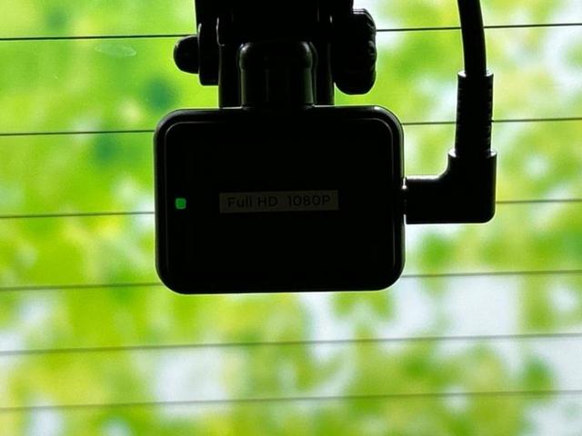 ヤリスクロス ４ＷＤハイブリッドＺアドベンチャー　保証書／ディスプレイオーディオ＋ナビ８インチ／衝突安全装置／シートヒーター／パノラミックビューモニター／車線逸脱防止支援システム／シート　合皮／電動バックドア／ドライブレコーダー　社外　全周囲カメラ（38枚目）